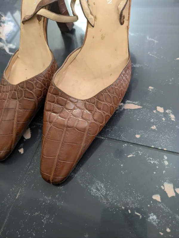 Vintage Ralph Lauren Brown Crocodile Leather Slingback Heels Size 8 - Image 2