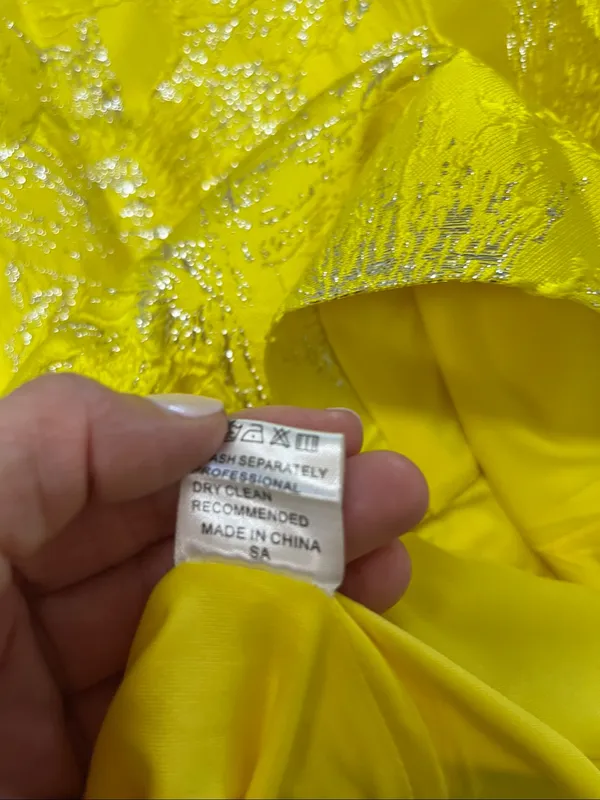 NWT Bella Barnett Yellow Ruffled Off-Shoulder Cocktail Dress size L - Image 13