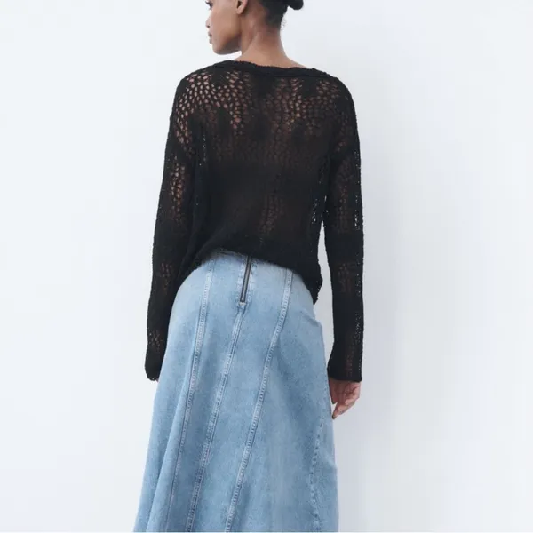 ZARA Black Crocheted Open Knit Scalloped Crewneck Sweat Small - Image 4