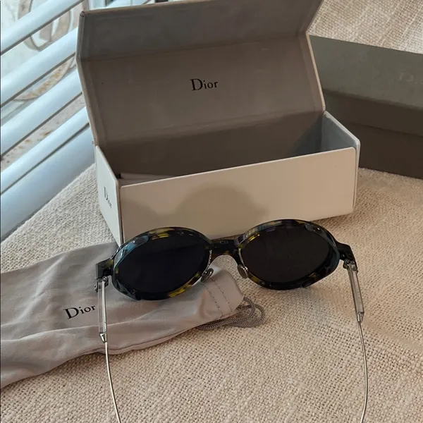 Christian Dior Tortoiseshell Round Sunglasses with Green Patterned Lenses - Image 6