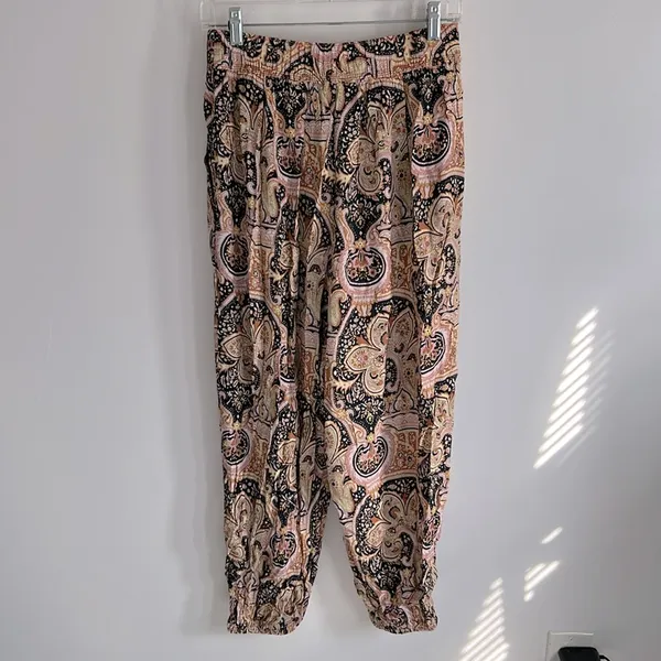 Anthropologie Odette Paisley Crepe Joggers - Image 4