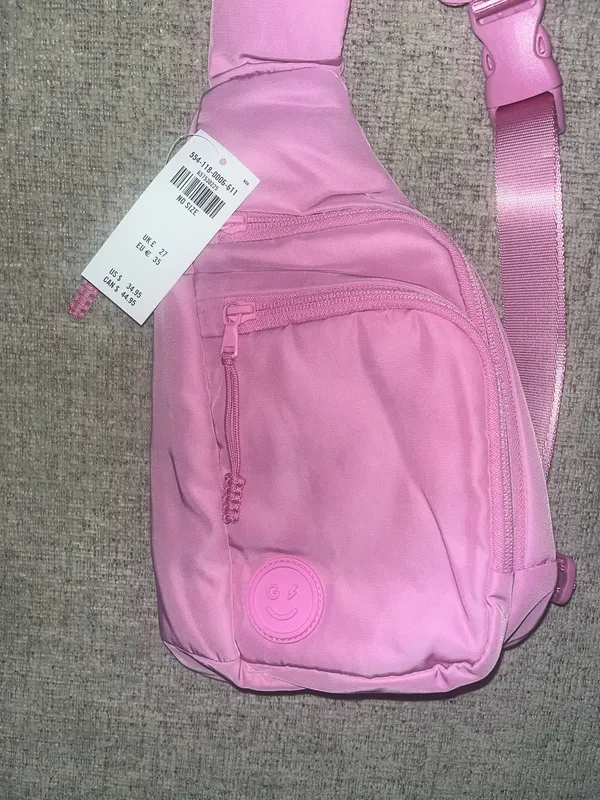 Gilly Hicks Crossbody - Image 3
