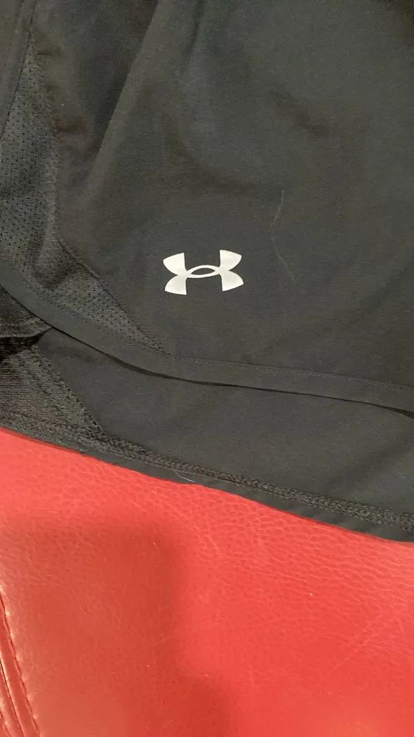 Under Armour Top and Shorts - Image 7
