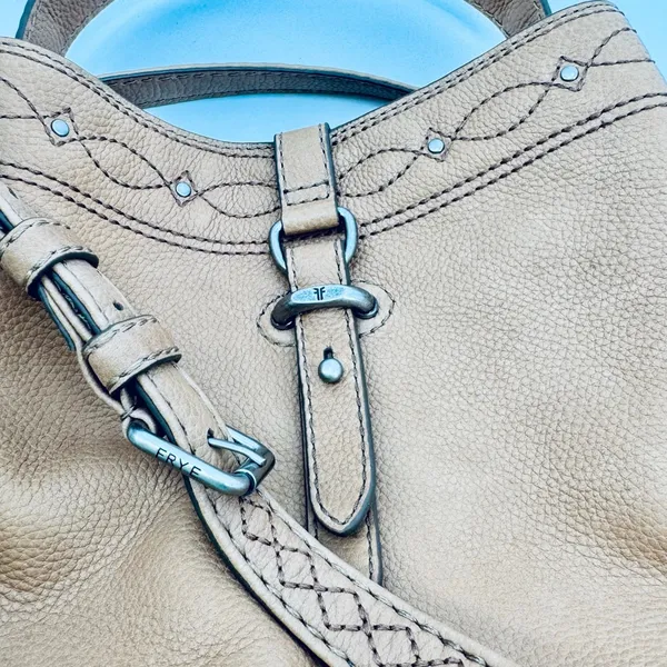 Frye Pipa Woodstock Bucket Bag Tan Leather Shoulder Crossbody Satchel - Image 6