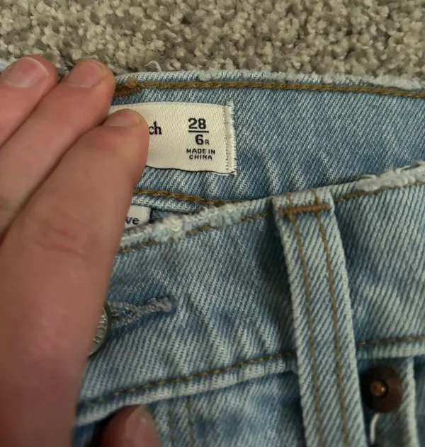 Abercrombie Jeans - Image 6