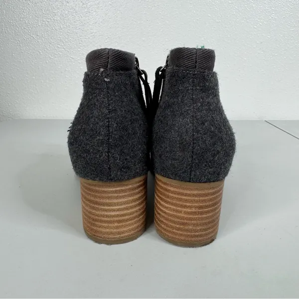 Toms Gray Suede‎ Ankle Boots Size 8 - Image 4