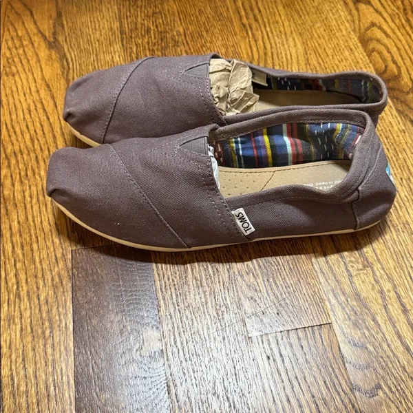 TOMS Gray Classic Canvas Slip-Ons - Image 3
