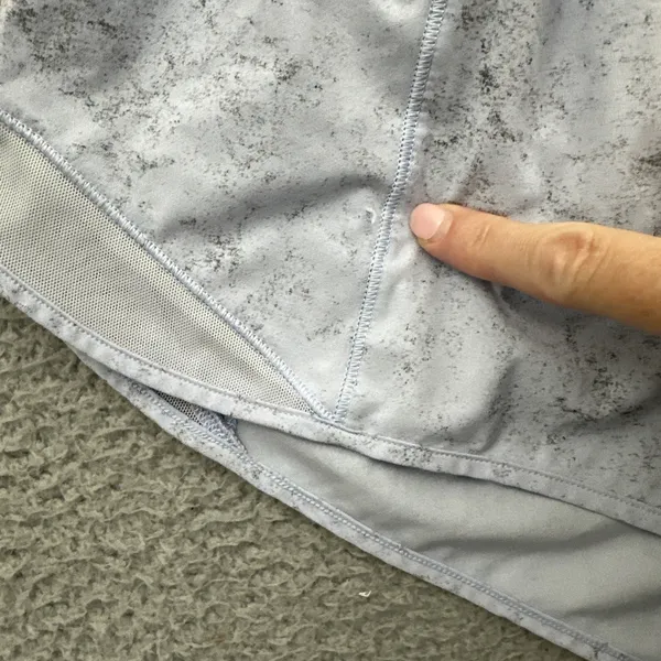 Lululemon Hotty Hot Low Rise Shorts 4" Gravel Dust Pastel Blue Athletic Women 6 - Image 2