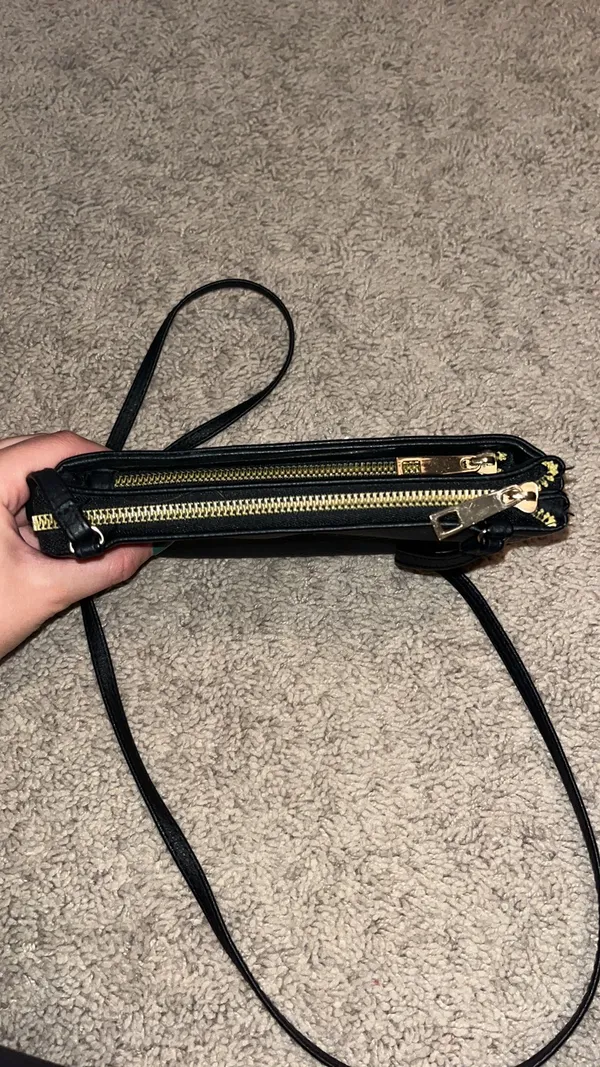 Basic Black Crossbody Bag - Image 5