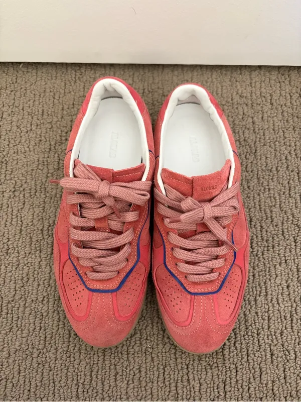 Alohas tb.490 Rife Sneakers in a coral pink suede colorway - Image 7