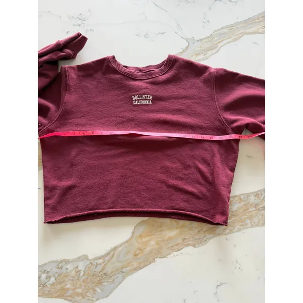 Hollister California Cropped Sweatshirt‎ Burgundy Maroon Logo Pullover Medium - Image 4