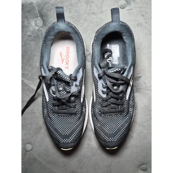 Brooks Revel Running Shoes 8.5 Medium B - Black with White Accents - Image 8