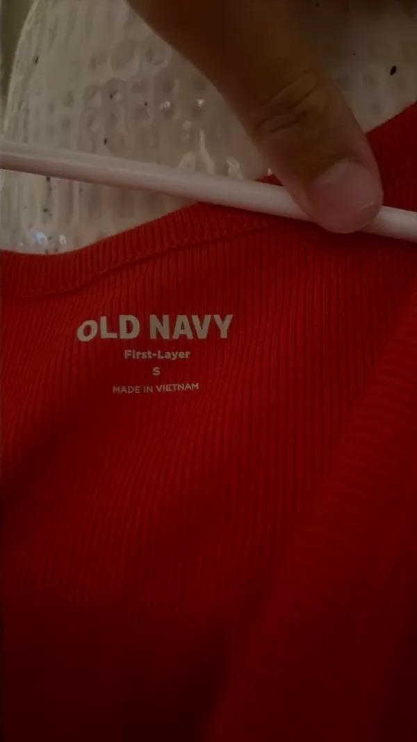Old Navy Tank Top - Image 4