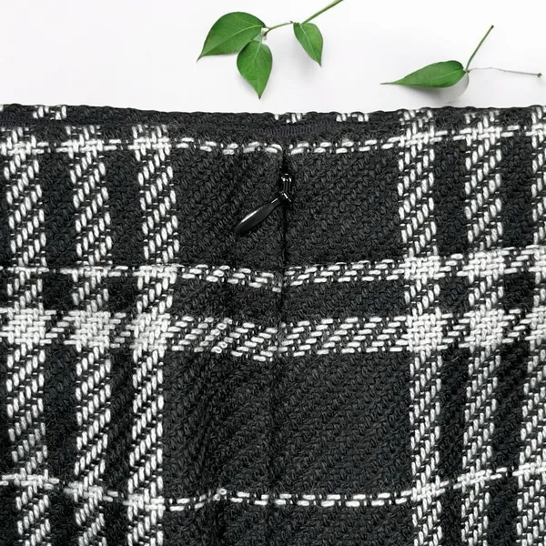 J.Crew Black & White Plaid Tweed Mini Skirt - Image 7