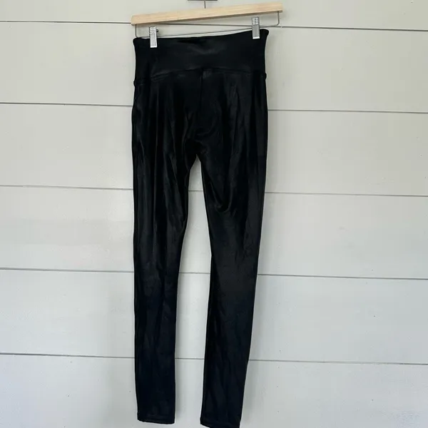 Spanx Women’s Medium Black Faux Leather Leggings Pants - Image 2