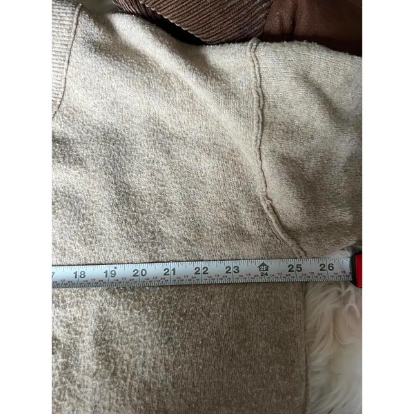 Aerie Beige V-Neck Sweater Size S/P - Image 6
