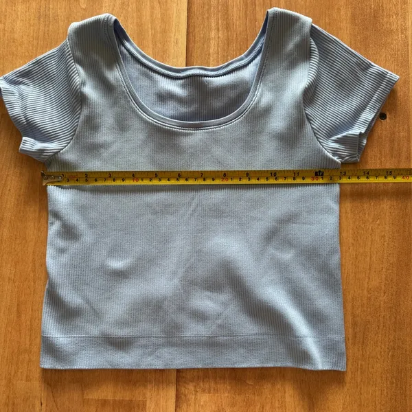 Elee Light Blue Ribbed Seamless Short Sleeve Scoop Neck Crop Top Activewear - Image 3