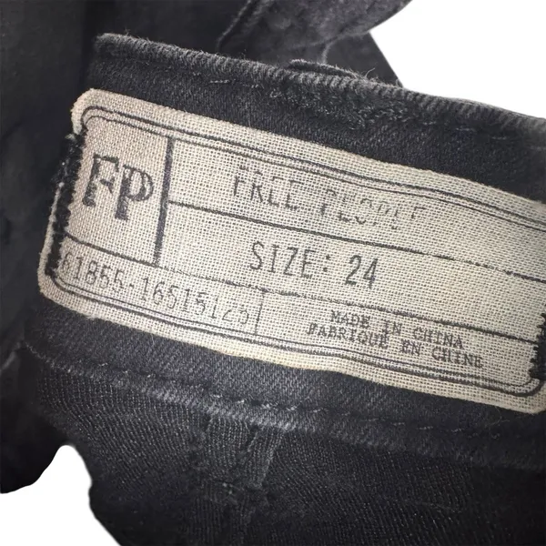 Free People Overalls Womens Size 24 Washed Black Denim Skinny Leg Bib - Image 2