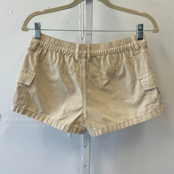 PacSun Women's‎ Low Rise E-Waist Cargo Shorts Tan Khaki Size S Contemporary Y2K - Image 2