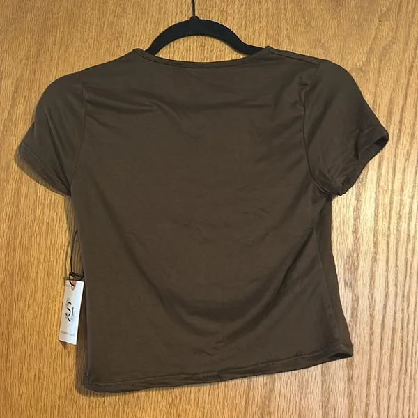 Sincerely Jules Brown Cropped Top - Image 4