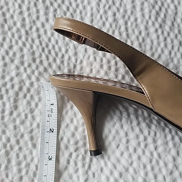 Etienne Aigner NWOB Tan Bronze Laser Cut Sling‎ Back Pumps Stilettos Women's 8 - Image 8
