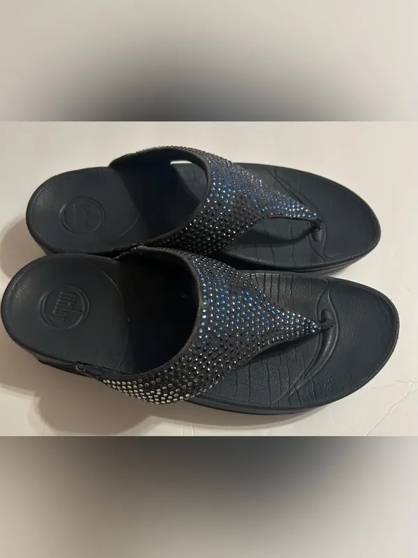 FitFlop black Crystal-Embellished Toe-Post Sandals - Image 2