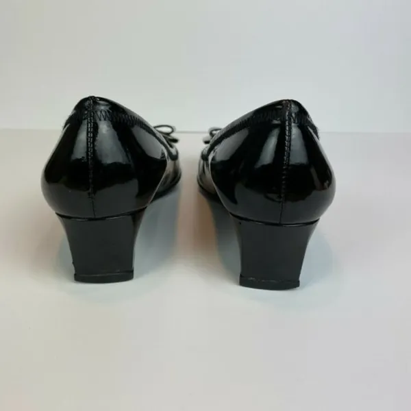 Stuart‎ Weitzman Wedge Heels 5.5 Black Patent Leather Silver Bow Office Career - Image 3
