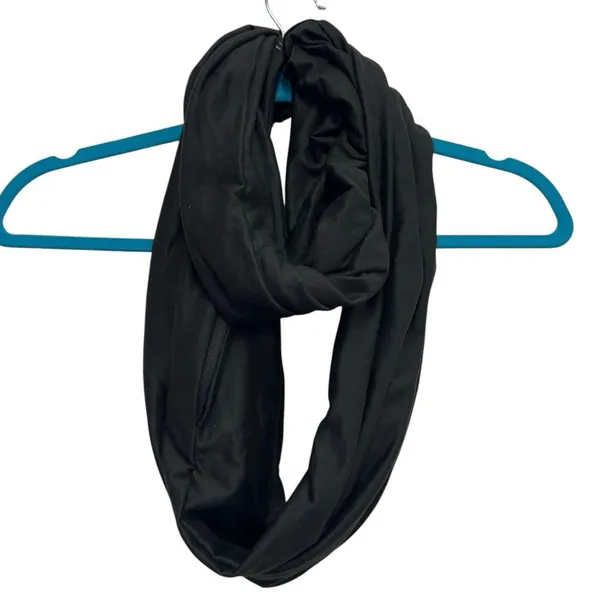 Beyond Yoga Infinity Scarf Black Athleisure Hidden‎ Zip Pocket Travel Stretch - Image 2