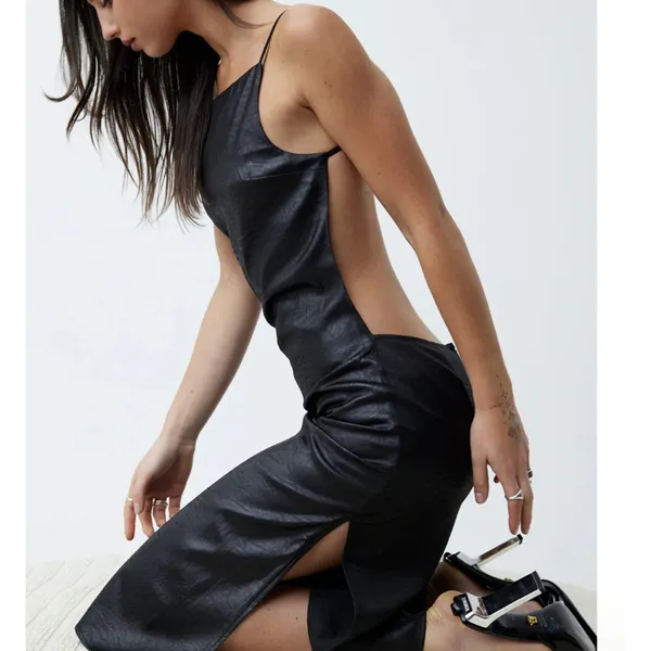 Lioness dress - Image 3