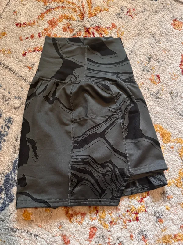 Gymshark black & grey athletic shorts - Image 2
