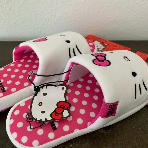 Hello Kitty Slippers Size Small 4-5 SANRIO WOMENS NEW - Image 5