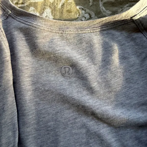 lululemon athletica Light Gray Long Sleeve Top - Image 3