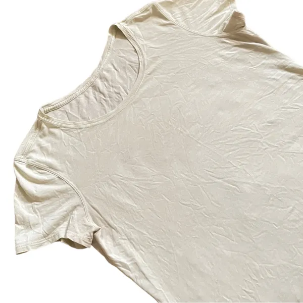 Lululemon Pastel Light Green T Shirt Women’s Size Small - Image 2