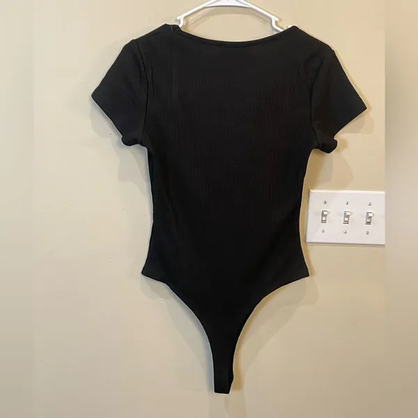 Cider 2 Piece Loungewear Wide Leg Ribbed Pants Short Sleeve‎ Bodysuit - Image 3