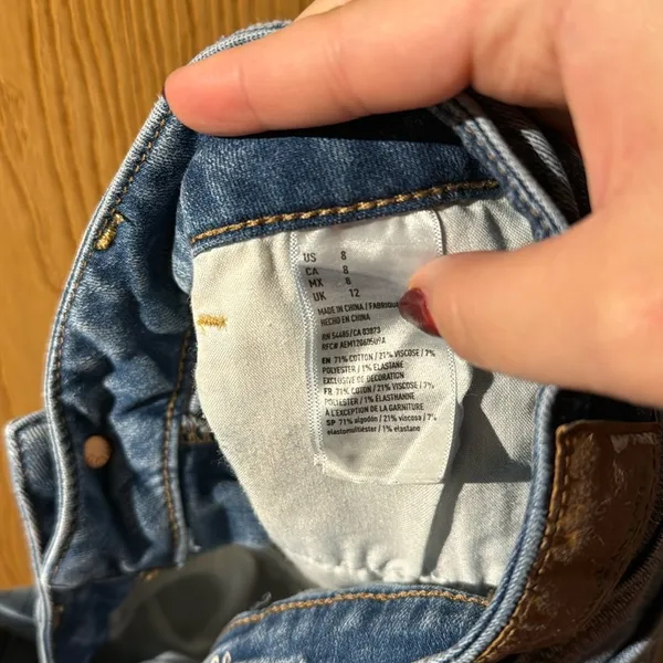 American Eagle EUC, high rise denim shorts - Image 3