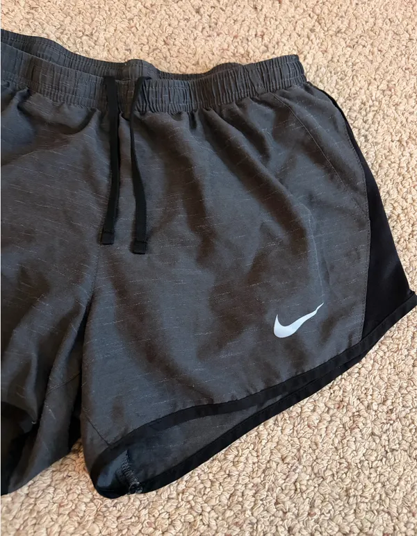 Nike Shorts Dri-Fit Running Women’s - Image 2