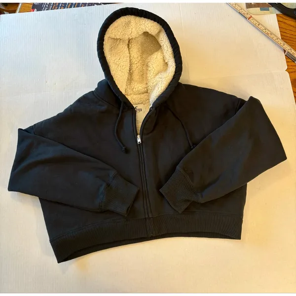 Hollister sherpa lined cropped zip up front drawstring hoodie jacket sz Small - Image 8