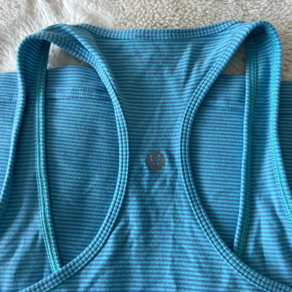 Lululemon Cool Razorback Athletic Gym Tank Top Blue Lavender Purple Stripes - Image 3