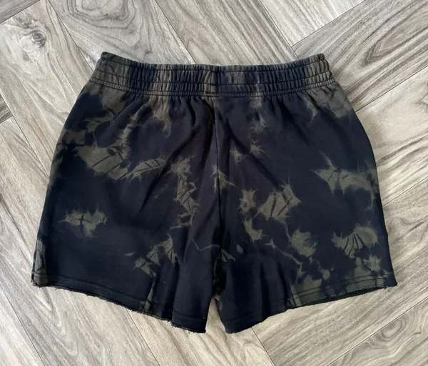 Alphalete Womens Washed Row-Cut Short - Faded Black , Size Medium - Image 3