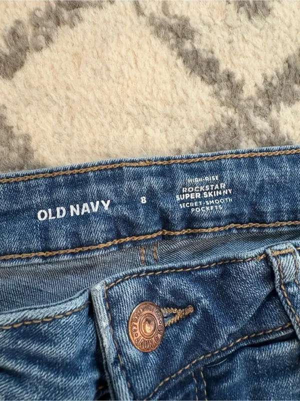 Old Navy Blue Skinny Jeans with Knee Distress - Image 3