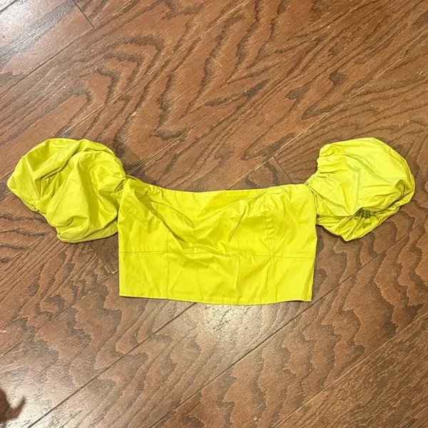 Abercrombie & Fitch Lemon Lime Off-Shoulder Puff Sleeve Crop Top - Image 3