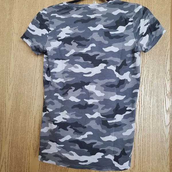 VS PINK Everyday V-Neck Tee - Image 4