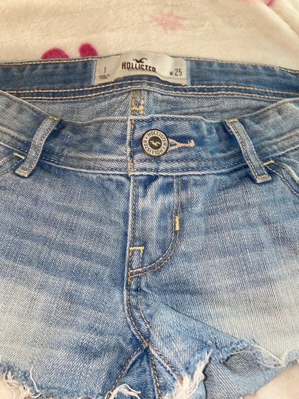 Hollister Vintage Shorts - Image 5
