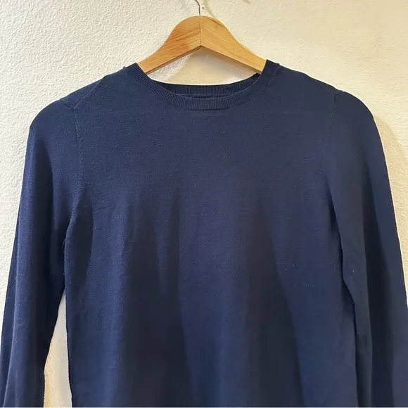 Aritzia Sunday Best Crewneck Long Sleeve Knit Pullover Sweater Navy‎ Size M - Image 2