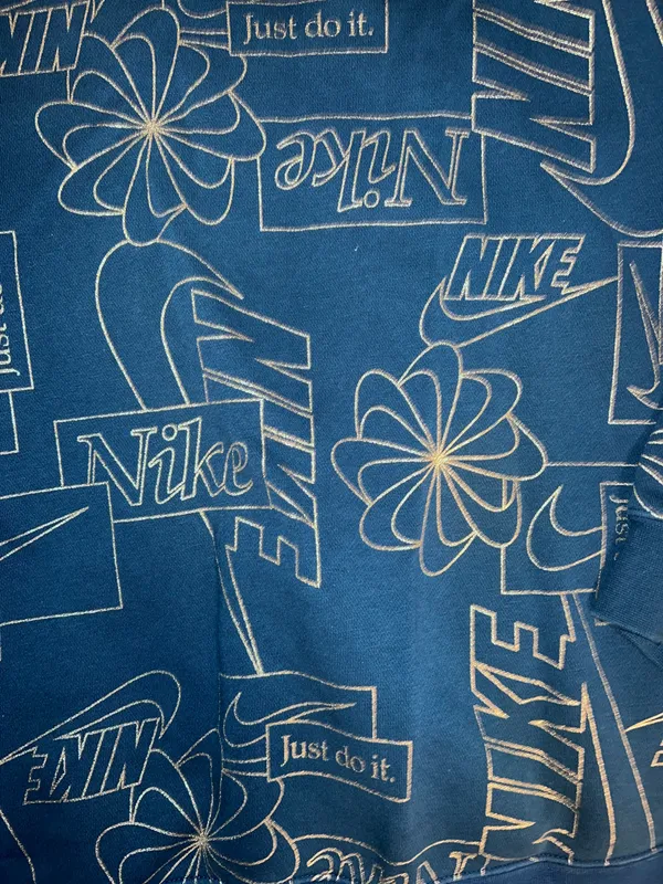 Nike Sweatshirt - Image 2