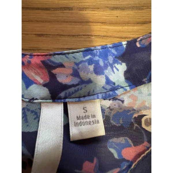 Lauren Conrad Women Size‎ Small Floral Blouse Button Down V Neck Pleated Light - Image 4