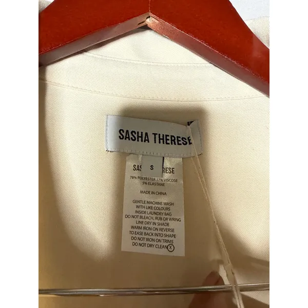 New Sasha Therese Florence crop shirt in cream sz S - Image 3