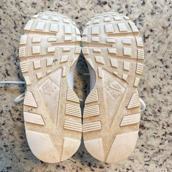 Nike Air Huarache Women 11 White Sail 634835-108 Athleisure Low Top Sneakers - Image 6