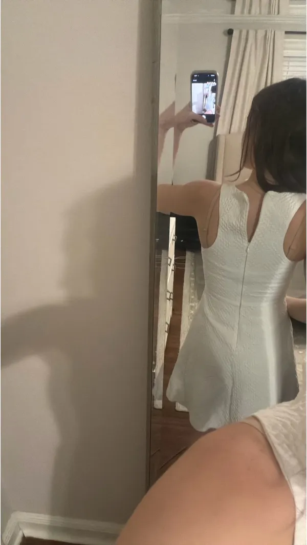 Banana Republic Spring Dress - Image 2