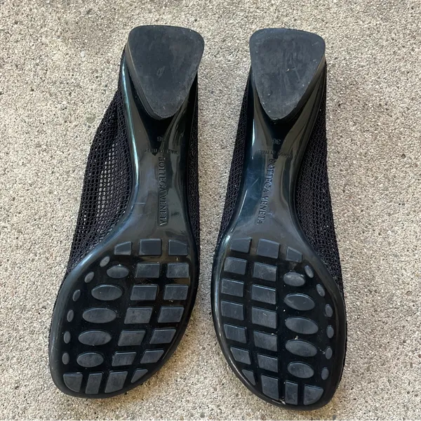 Bottega Veneta ATOMIC Net Heel Pump EUC 36 - Image 5
